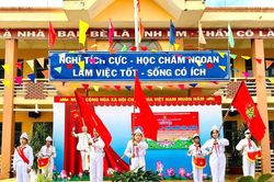 Trường PTDTNT THCS & THPT Đắk Glong: Nơi học sinh dân tộc thiểu số trưởng thành từ giáo dục toàn diện