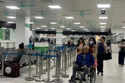 Siết hậu kiểm c&aacute;c cơ sở kh&aacute;m, chữa bệnh, xử l&yacute; nghi&ecirc;m vi phạm
