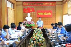 Đồng chí Phó Chủ tịch UBND tỉnh khảo sát công tác quản lý Chùa Vặt Hồng và kiểm tra cải cách thủ tục hành chính tại phường Mộc Châu
