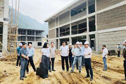 Đoàn công tác Ủy ban Kiểm tra Trung ương kiểm tra Dự án Trường Phổ thông nội trú liên cấp tại Minh Tân