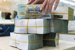 Thu ng&acirc;n s&aacute;ch nh&agrave; nước vượt 50% dự to&aacute;n trong 5 th&aacute;ng