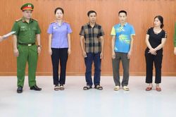 Bắc Ninh: Khởi tố 3 đối tượng d&ugrave;ng h&oacute;a chất sản xuất gần 1.000 tấn gi&aacute; đỗ