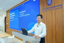 Ph&oacute; Thống đốc Phạm Thanh H&agrave; chia sẻ về ch&iacute;nh s&aacute;ch tiền tệ tại Lớp bồi dưỡng L&atilde;nh đạo NHNN chi nh&aacute;nh khu vực