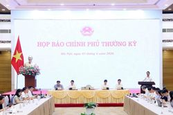 Giải đáp vấn đề 'nóng' về xăng sinh học và nhà ở cho thuê dài hạn
