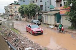 Dự &aacute;n chậm tiến độ g&acirc;y mất mỹ quan đ&ocirc; thị