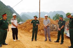 Bộ Tư lệnh Quân khu 1 kiểm tra các điểm trường liên cấp biên giới trên địa bàn tỉnh