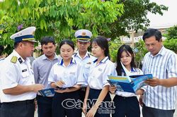 Lan toả tình yêu biển, đảo