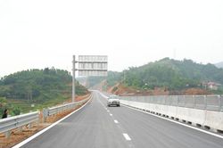 Trình Thủ tướng hồ sơ dự án mở rộng tuyến cao tốc Bắc - Nam phía Đông trước ngày 15/6