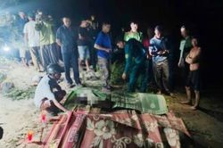 Lật thuyền tr&ecirc;n s&ocirc;ng Ng&agrave;n Phố, 3 trẻ em, 1 phụ nữ tử vong thương t&acirc;m