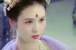 Con đường trở thành nữ tỷ phú của 'Hằng Nga đẹp nhất màn ảnh'