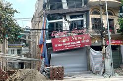 Đào móng khiến nhà hàng xóm nứt toác, nguy cơ sập đổ