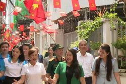 Phường Phú Thượng chung tay bảo vệ môi trường, vì Thủ đô xanh - sạch - đẹp