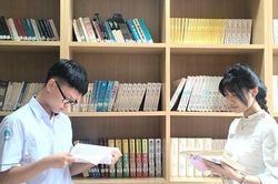 Gi&aacute; s&aacute;ch gi&aacute;o khoa năm học 2026-2027 giảm hơn 13%