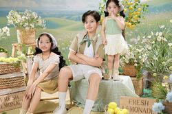Hình ảnh 3 người con đẹp như tranh vẽ của nhà Khánh Thi - Phan Hiển