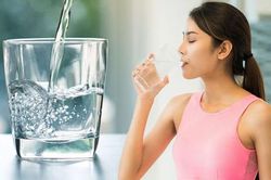 Lợi &iacute;ch tuyệt vời của việc uống đủ nước đối với sức khỏe