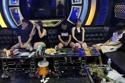 Mẹ vợ và hai con rể giúp nhân viên quán karaoke bán dâm cho khách