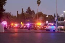 Vụ xả s&uacute;ng ngay sau lễ tốt nghiệp ở California, 1 người thiệt mạng, 3 người bị thương