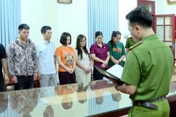 Các thủ đoạn 'khoét tiền' của nhóm nhân viên điểm di tích Tam Thanh