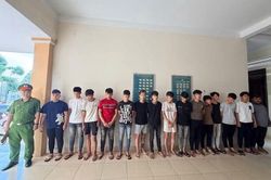 Gia Lai: Khởi tố 21 thanh thiếu niên mang hung khí rượt đuổi nhau