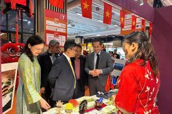 Những nhịp cầu kết nối TP.HCM với thế giới - Bài 2: Hành trình vun đắp niềm tin kiều bào