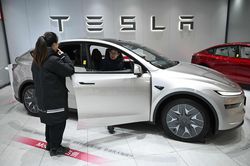 Doanh số xe Tesla sản xuất tại Trung Quốc tiếp tục tăng
