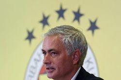 Mourinho gây náo loạn Thổ Nhĩ Kỳ