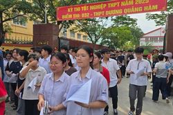 Thi tốt nghiệp THPT năm 2026: Học sinh kh&ocirc;ng c&ograve;n tập trung v&agrave;o c&aacute;c tổ hợp quen thuộc