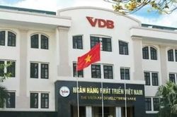 Ho&agrave;n thiện khu&ocirc;n khổ ph&aacute;p l&yacute; trong qu&aacute; tr&igrave;nh cơ cấu lại Ng&acirc;n h&agrave;ng VDB
