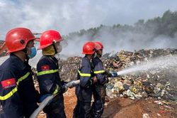 Quảng Trị chỉ đạo ngăn ngừa cháy tại các bãi rác dân sinh gây ô nhiễm môi trường