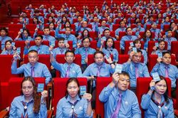 X&acirc;y dựng C&ocirc;ng đo&agrave;n vững mạnh to&agrave;n diện