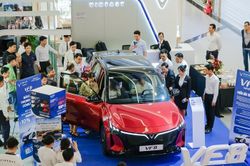 VinFast VF 8 thế hệ mới có 12.728 đơn đặt hàng sau 8 ngày mở bán