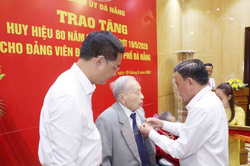 Không chỉ là phần thưởng