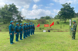 Huấn luyện d&acirc;n qu&acirc;n ở x&atilde; bi&ecirc;n giới