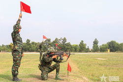 Chiến sĩ mới Sư đo&agrave;n 5: Dấu ấn trưởng th&agrave;nh sau '3 tiếng nổ'
