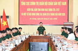 Thượng tướng Đỗ Xuân Tụng kiểm tra, nắm tình hình một số đơn vị tại Phú Quốc