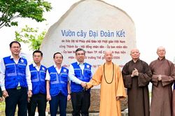 Ph&aacute;t huy sức mạnh khối đại đo&agrave;n kết to&agrave;n d&acirc;n tộc trong bảo vệ m&ocirc;i trường