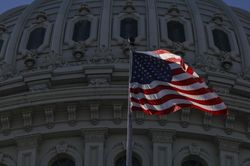 Hạ viện Mỹ yêu cầu chấm dứt xung đột với Iran, Ngoại trưởng Rubio khẳng định Washington đã thắng, Tổng thống Trump lạc quan về đàm phán