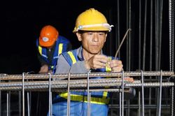 Ánh đèn khuya nơi phên dậu Tổ quốc
