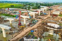 Cầu Mễ Sở và cầu cạn Vành đai 4 dần lộ diện sau nhiều tháng thi công