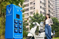 VinFast Evo Lite hút khách dịp hè nhờ lợi thế '3 không': Không bằng lái, không lo sạc, không áp lực chi phí