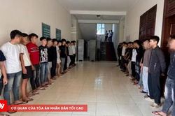 Khởi tố 21 đối tượng mang hung khí đuổi, đánh nhau qua nhiều tuyến phố