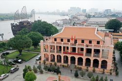 Từ Bến Nhà Rồng đến khát vọng Việt Nam hùng cường