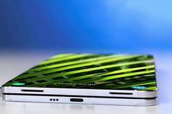 Galaxy Z Fold 8 Ultra lộ diện: Sạc nhanh hơn, pin 'khủng' hơn vẫn siêu mỏng