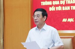Phó Thủ tướng: Đãi ngộ thỏa đáng để giữ chân, thu hút cán bộ giỏi về xã, phường