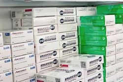 Bộ Y tế siết chặt quản l&yacute; thuốc kiểm so&aacute;t đặc biệt, th&uacute;c đẩy số h&oacute;a