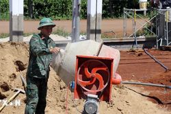 Huy động nguồn lực x&acirc;y dựng c&aacute;c c&ocirc;ng tr&igrave;nh trọng điểm