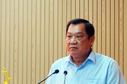 C&agrave; Mau th&ocirc;ng qua đề &aacute;n th&agrave;nh lập 13 phường mới v&agrave; sắp xếp lại kh&oacute;m, ấp
