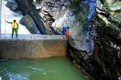 2 du khách đuối nước ở suối Cát Cát, Lào Cai: Đã tìm thấy 1 thi thể nữ