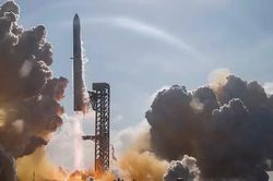 Tập đoàn SpaceX thiết lập mức giá kỷ lục cho đợt phát hành cổ phiếu đầu tiên ra công chúng