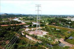 Hệ thống truyền tải 500kV: 'L&aacute; chắn' bảo đảm điện cho miền Bắc trong đợt nắng n&oacute;ng lịch sử